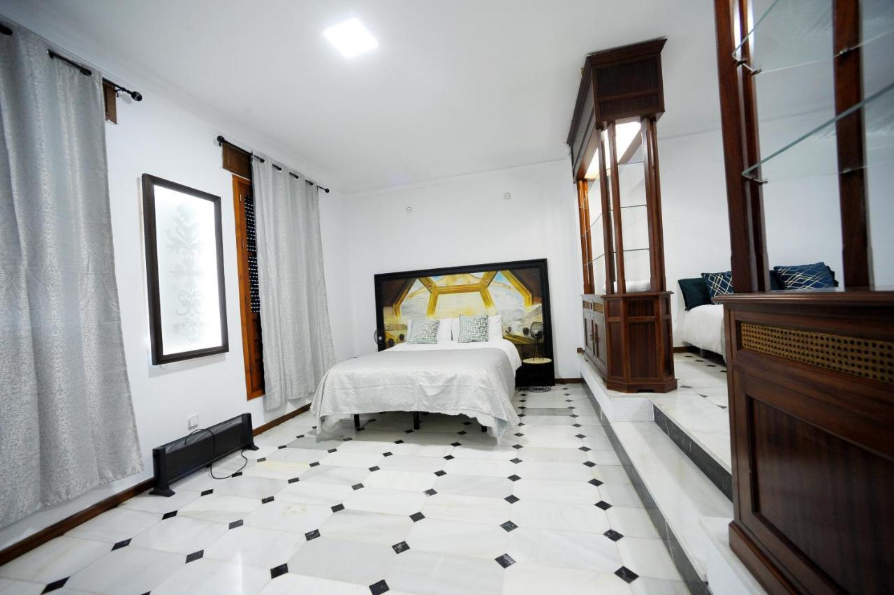 San Basilio's Red House Bed & Breakfast *