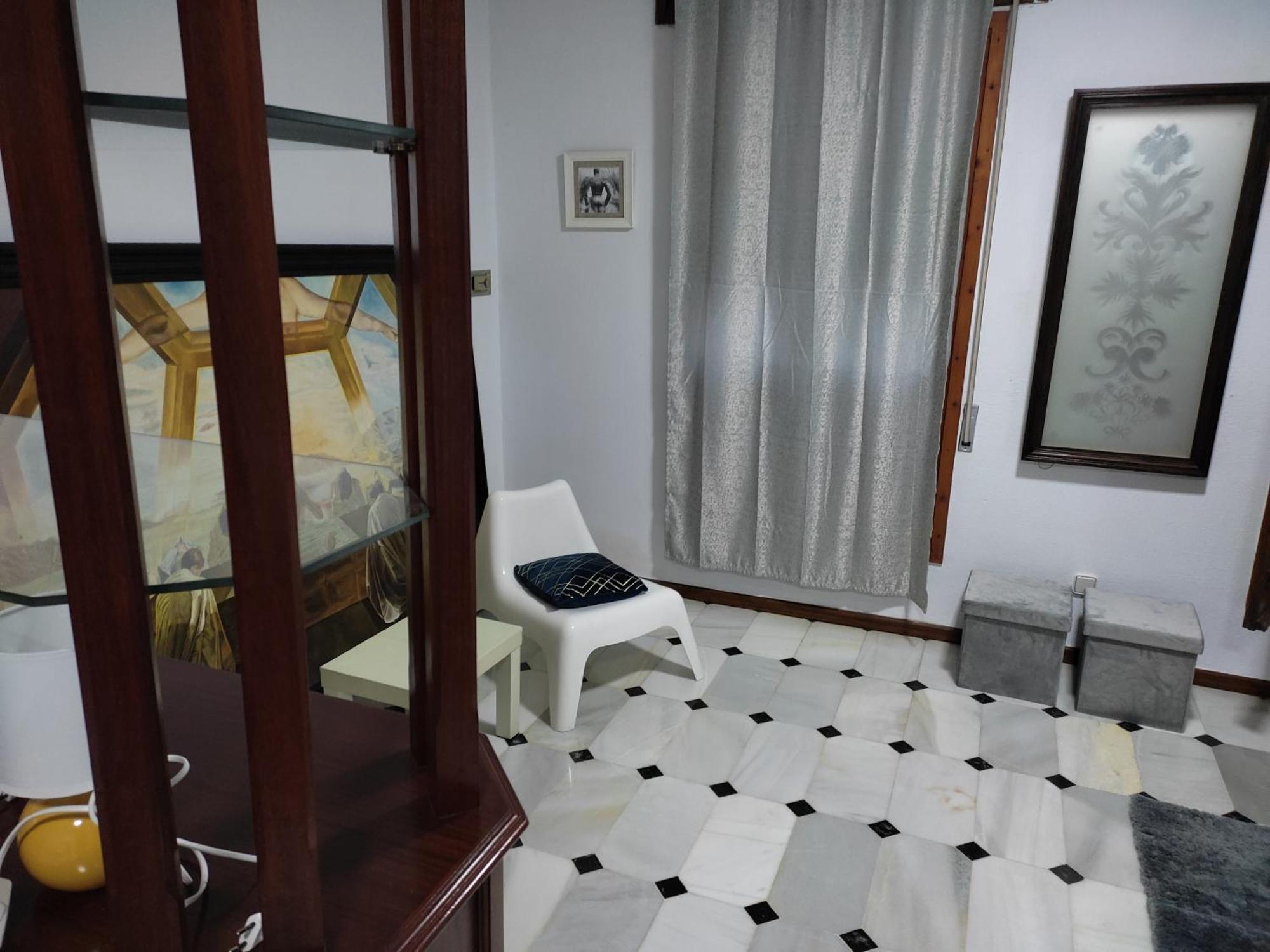 San Basilio's Red House Bed & Breakfast *